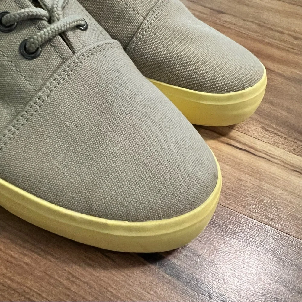 VAMVAS Space Grey/Yellow Eco Friendly Women’s Sneakers‎ Size 7.5
